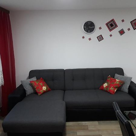 Apartmani Anna 圣马丁娜穆里 外观 照片