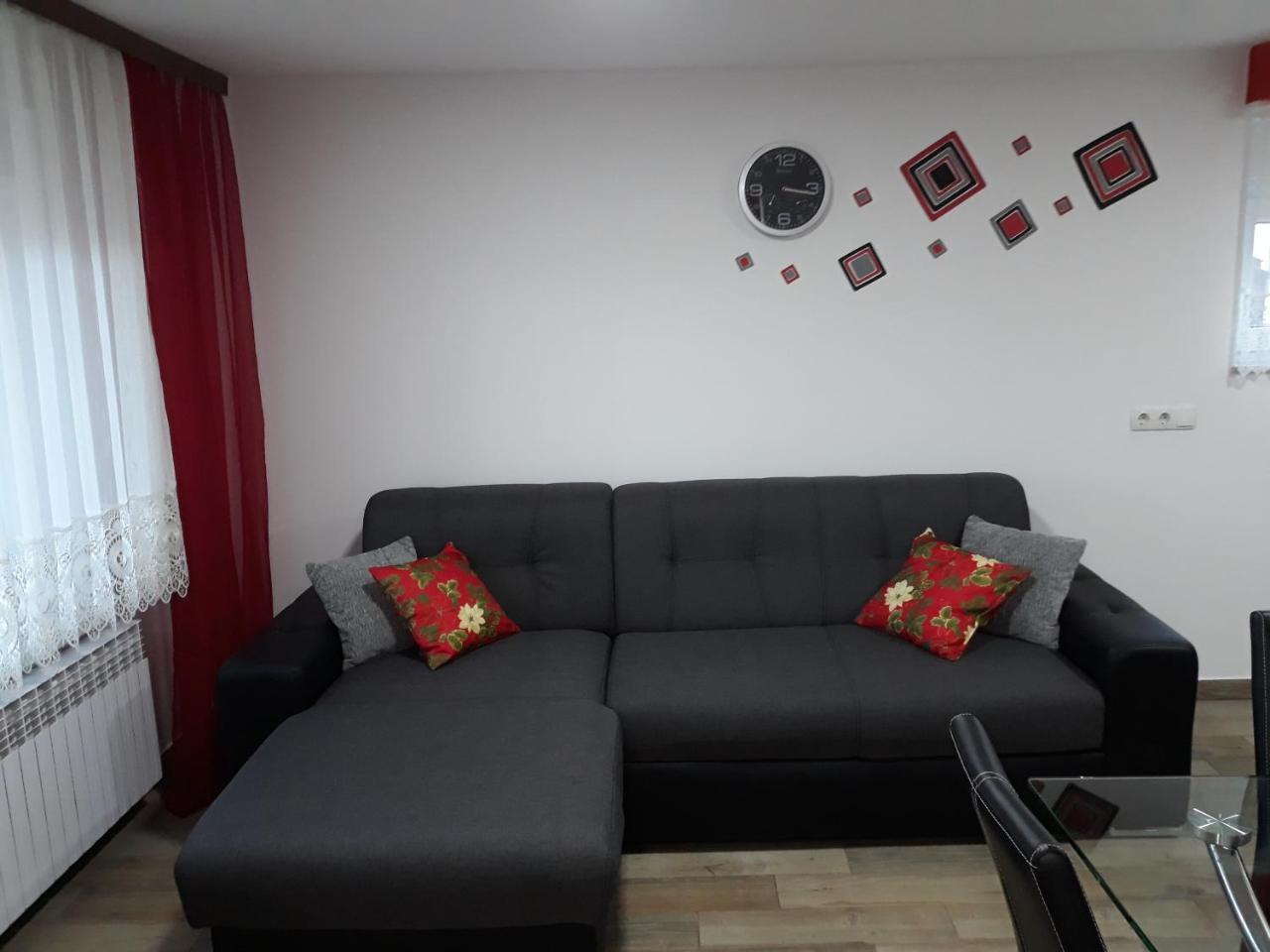 Apartmani Anna 圣马丁娜穆里 外观 照片